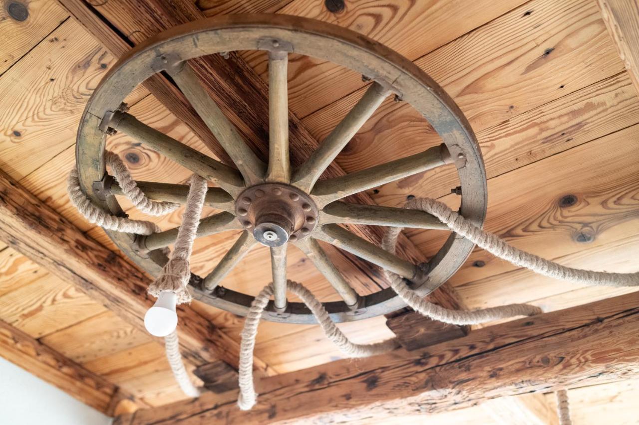 Bivanje na kmetiji Casa Coronica *